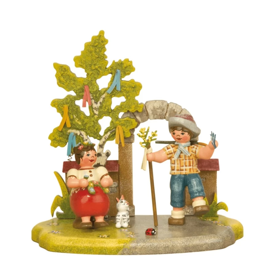 "Hubrig Volkskunst Spring Season Collectible - Timeless Vintage Decor"